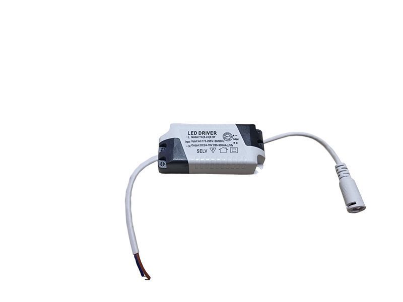 Светильник накладной светодиодный OPTONICALED 12W 2700K квад.172*172мм. накл PW2254 фото