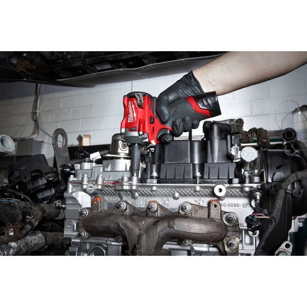 Гайковерт аккумуляторный бесщёточный MILWAUKEE 3/8" (339 Нм) M12 FIW38-0, с кольцом(каркас) 4933464612 фото