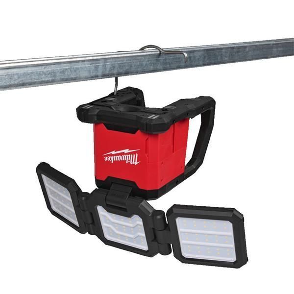 Фонарь светодиодный аккумуляторный MILWAUKEE M18 MDTL-0 с шарнирным световым блоком 4933498149 фото